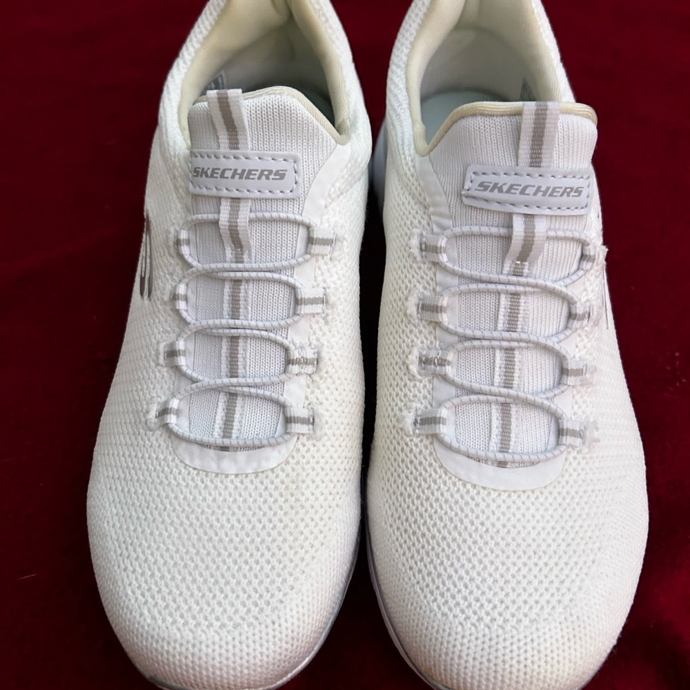 Women’s Sketchers Summit Cool Classic Sneaker SN 149206W Color WSL  SZ 8 1/2W